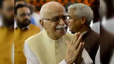 LK Advani Hospitalized: BJP Veteran Stable and Under Observation at AIIMS