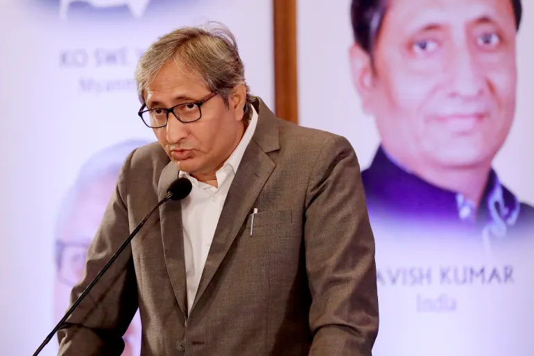 Ravish Kumar Criticizes Indian Mainstream Media While Accepting Peabody Award for "While We Watched