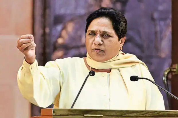 Mayawati Leaves for Chennai to Pay Tribute to Slain BSP Tamil Nadu Chief Armstrong